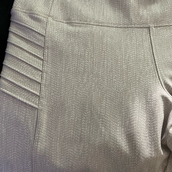 Athleta size L jeggings-worn maybe twice - Picture 5 of 5